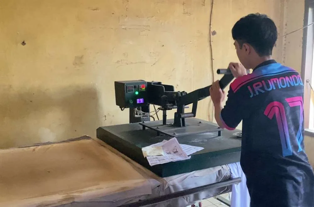 tekanan platen mesin heat press sublimasi.jpeg