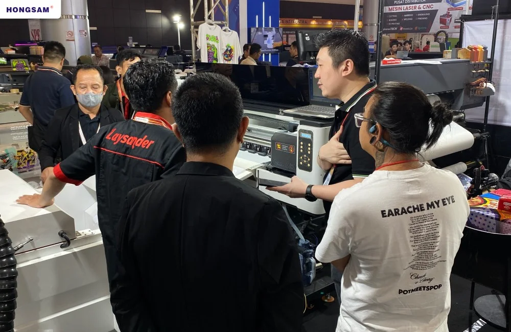 laysander SPE 2026 demonstrasi mesin cetak digital printing.jpeg
